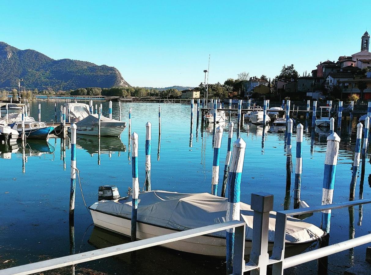 Chez Ary: Sulla Strada Del Lago Clusane 외부 사진