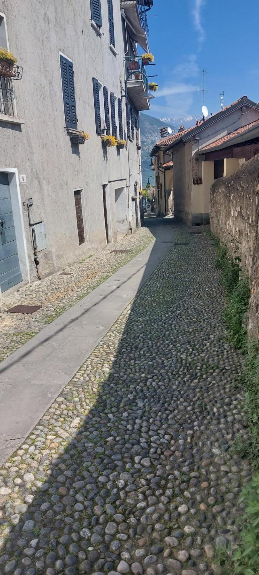 Chez Ary: Sulla Strada Del Lago Clusane 외부 사진